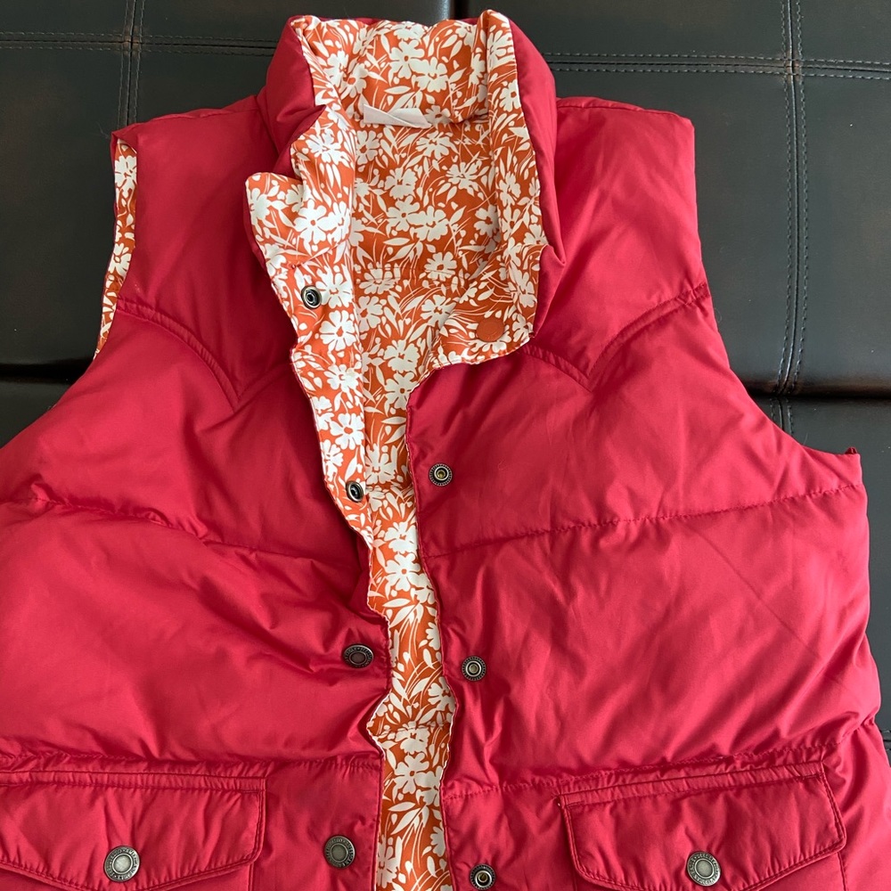 American Eagle reversible vest